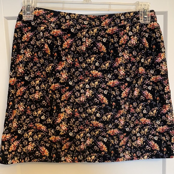 Velvet Mini Skirt - Picture 2 of 2